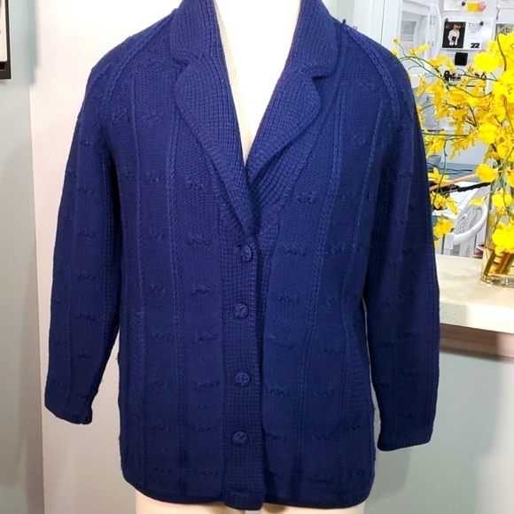 JAYS, Fully Fashioned Vintage 100% virgin wool. Royal blue cardigan. MED… - Picture 2 of 15